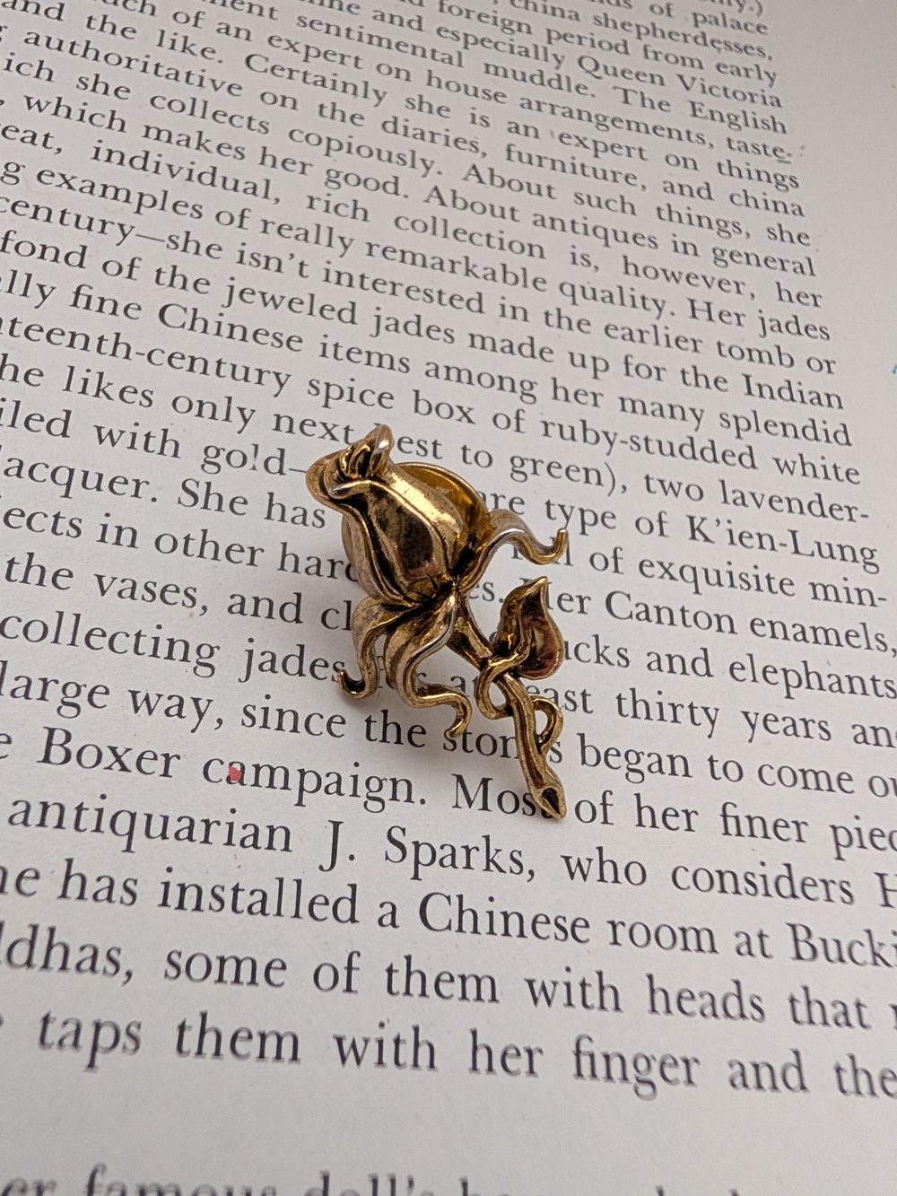 Goldtone Small Ornate Rose Pin